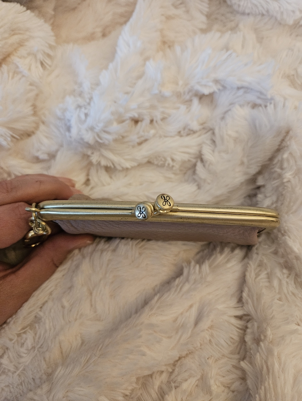 HOBO✨️Blush Leather Kiss-Lock Coin Purse - Picture 4 of 8